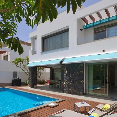بيت للعطل Blue Portofino Cristianos, Heated Pool لوس كريستيانوس