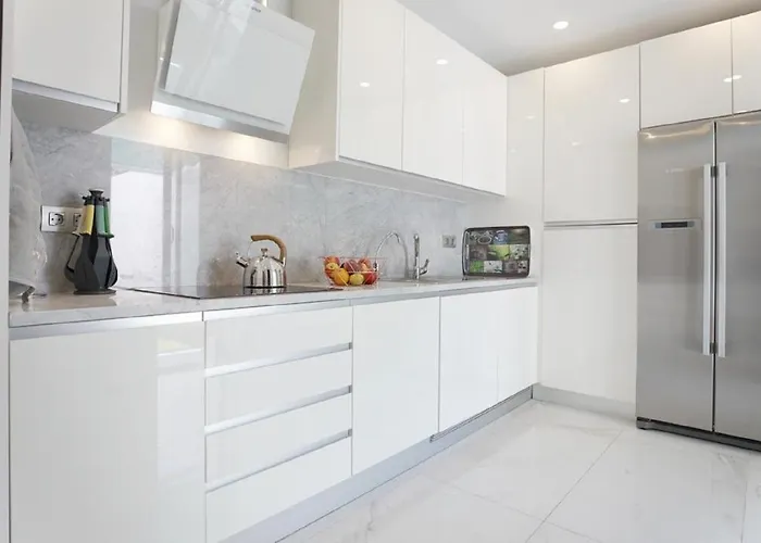 Blue Portofino Cristianos, Pool Casa vacanze