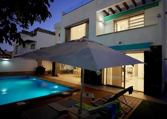 Blue Portofino Cristianos, Pool Casa vacanze