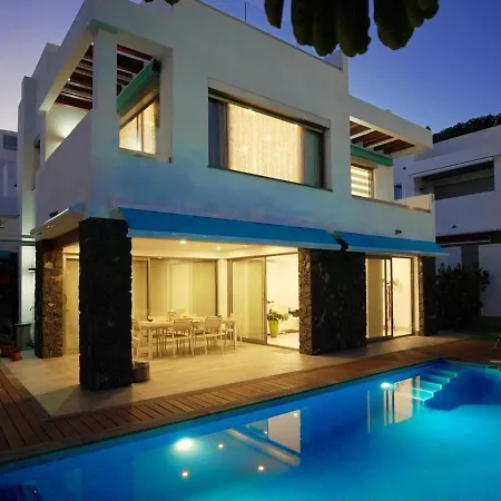 Blue Portofino Cristianos, Heated Pool * 로스크리스티아노스