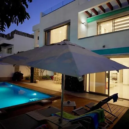 Blue Portofino Cristianos, Heated Pool 펜션